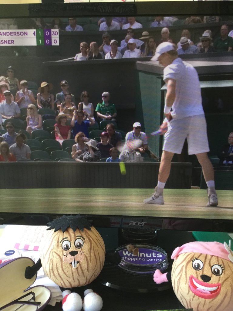 It’s finely balanced on #CentreCourt with the two “giants” one set each. The #bar is open, the deckchairs are out so come on down #sneakoffworkearly it’s #FridayThe13th after all <a href="/OrpingtonComm/">Orpington Community</a> <a href="/BR6Life/">BR6life</a> <a href="/sociablewineco/">sociablewineco</a>
