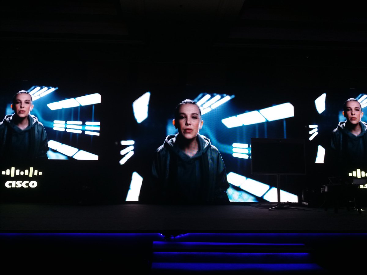 Gardesam9's tweet image. Sri srinivasan and sandeep mehra launch the new collab products. #cisco_in. #CiscoCollaborationIndiaLaunch2018