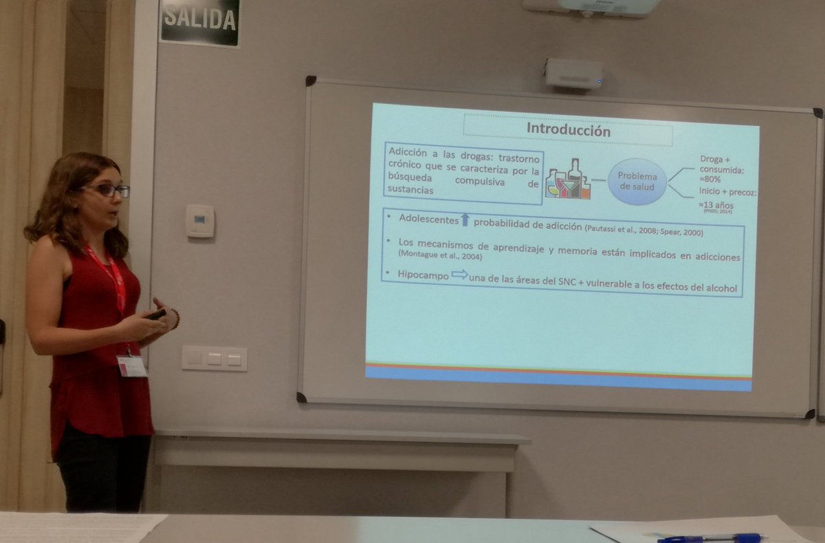 CEINDO_CEU's tweet photo. Magnífica presentación de Ana Contreras Marín sobre consumo de #alcohol ¡Excelente trabajo! @uchceu #jornadaspredoctorales #CYTS https://t.co/gK5Fo1RSgE
