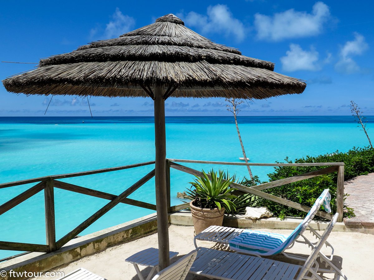 ftw_tour's tweet photo. "Bermuda is one of those places you have to travel before you die. The island beauty matched with its colorful history make it a special destination to explore." https://t.co/l5zdzYxeJW 🏴‍☠️🇧🇲#Bermuda #Travel #Adventure #Photography https://t.co/Og5dMNFTty
