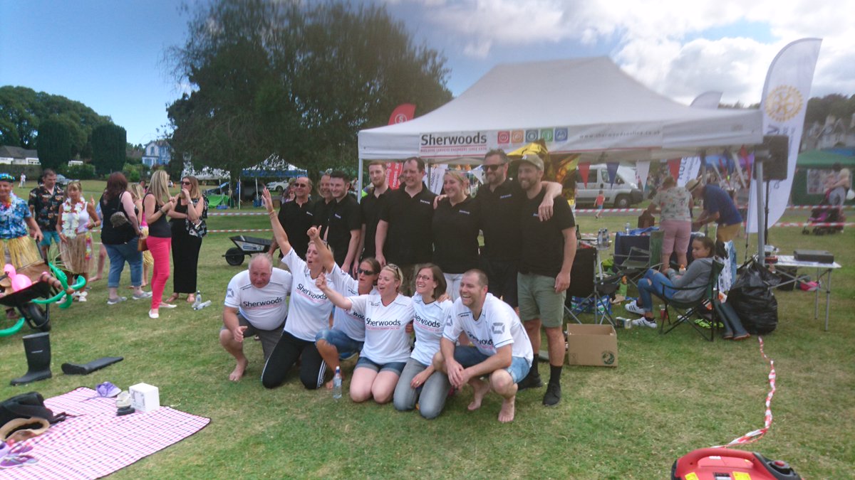 Sherwoodsonline's tweet image. Who has plans for the weekend?...No, well get down to Courtenay Park in #NewtonAbbot on Saturday and enjoy the @RotaryNARC Wheelbarrow Race - Family Fun and lots of laughs ☀️😎👍🏼🏆 @NewtonAbbotCofC @NewtonAbbotCoun @newtonabbothour @DevonLiveNews