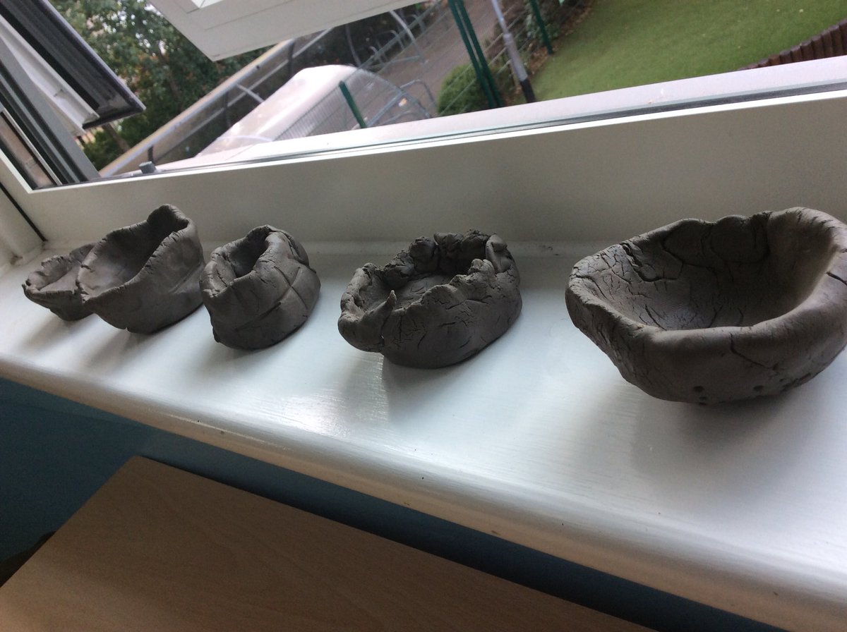 MissWHW's tweet photo. Had lots of fun making these prototype pinch pots with Oak Class 👍🏼 #art #clay #messybutfun @PennWoodSchool https://t.co/zuth58WWcK