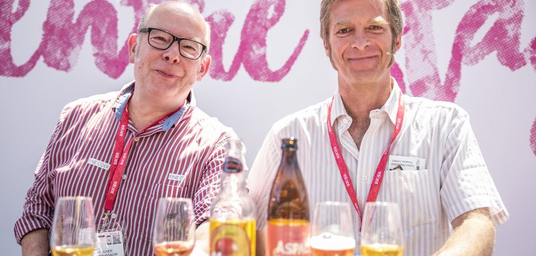 BCB_London's tweet photo. This year at #ImbibeLive's Clash of the Cider Titans, @henrychevallier took on our inimitable cider ambassador @oliverscider – and won. Read @DrinkBritain's rousing recap here! https://t.co/2PN6z6zLIl https://t.co/8JrVeIP4KL