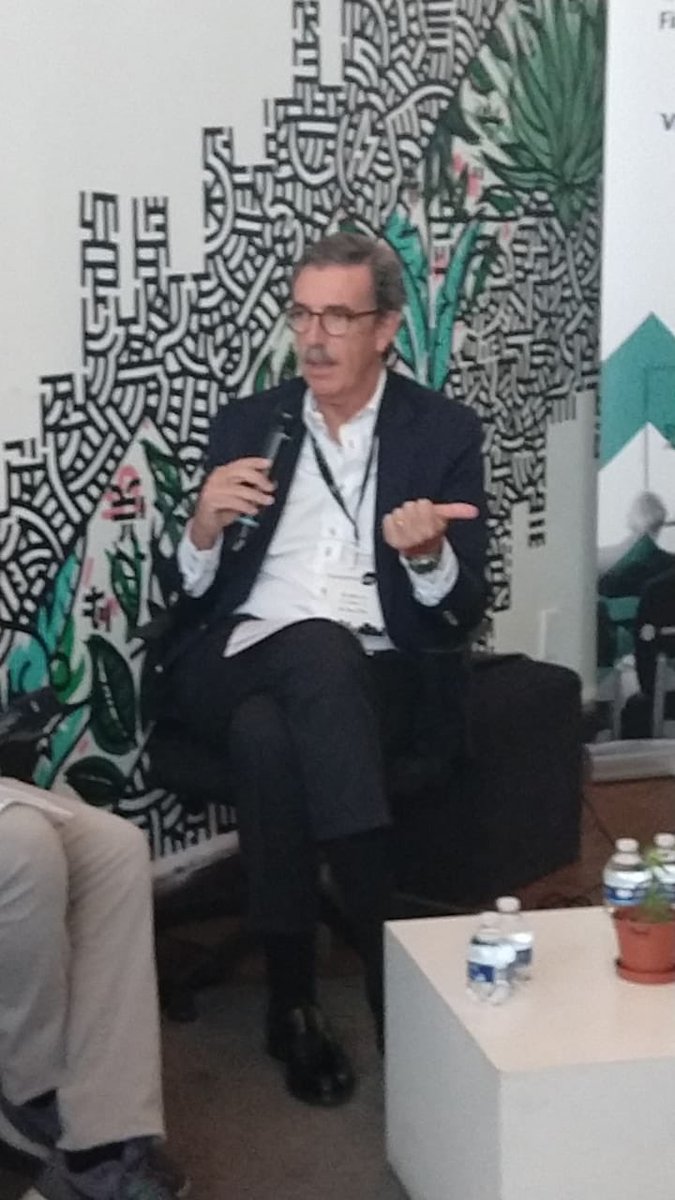 EYMexico's tweet image. &quot;La Ley #FinTech nos da la oportunidad de observar nuevos modelos de negocio. Se puede ver la botella medio llena o medio vacía&quot;, menciona Ignacio Aldonza, Socio Líder de FSO EY LATAM Norte. #CiiE_EY #sbcFinTechReport by @sbcFinTech #sbcFinTechMX