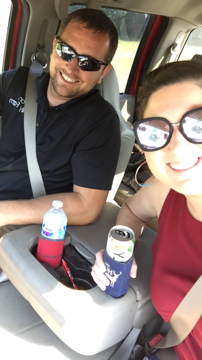 JessiAub's tweet photo. County fair season in full swing. Work all day, fair all night. 🤠 #CattlemanDanny #MrandMrsCattleman @LCFairMO https://t.co/OMLfSWgziJ