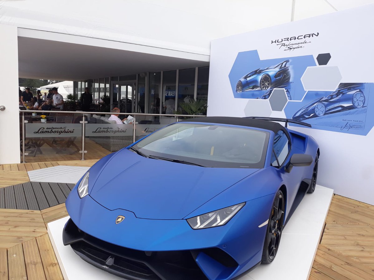 Lamborghini Chelmsford On Twitter There S A Great Selection Of