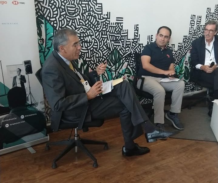 EYMexico's tweet image. &quot;Las #FinTech tienen un reto enorme de construir credibilidad con los usuarios&quot;, menciona José Antonio Dávila, Director CIIE en @ipade #CiiE_EY #sbcFinTechReport by @sbcFinTech #sbcFinTechMX