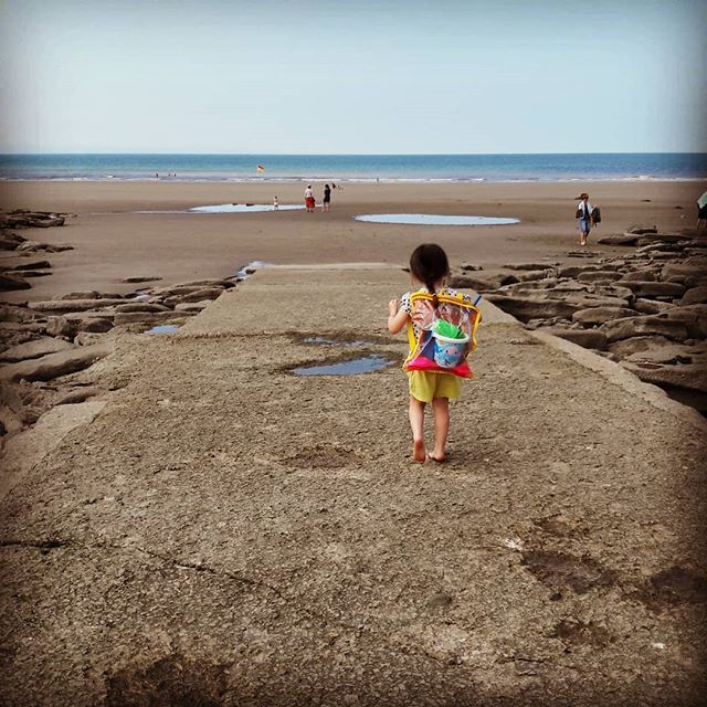 inkabillyemp's tweet image. Nothing like a beach adventure with our little one to touch base! Back in the office feeling recharged! 🌞🌞🌞 #beachlovers #missingthesea #citylivingbeachloving #surfergirlatheart #waterbabies #dayoff😎 #familylife #lifewithkids ift.tt/2Ne2iZc