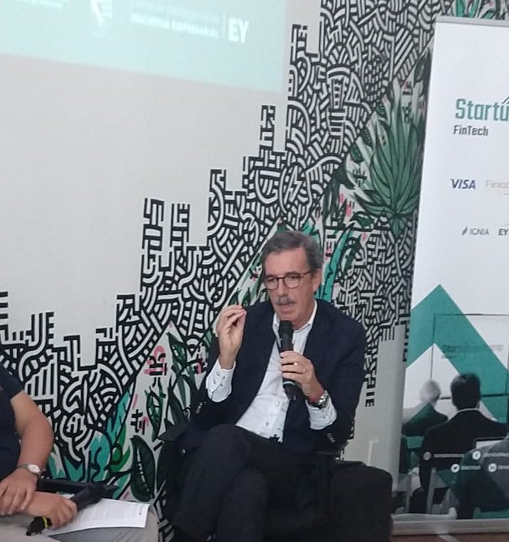 EYMexico's tweet image. &quot;La inteligencia artificial da lugar a cosas muy interesantes como robot advisory y muchas cosas más que dan lugar a nuevos tipos de servicios&quot;, finaliza Ignacio Aldonza, Socio Líder FSO en EY LATAM Norte #sbcFinTechReport by @sbcFinTech #sbcFinTechMX #CiiE_EY