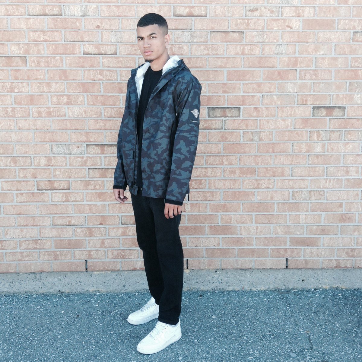 platosnewmarket's tweet image. Looking for something cozy to wear by the bonfire? We got you covered.  #jacket #thisisstyle #PlatosClosetNewmarket #gentlyused // #Diamond jacket, Size M, $25 // rest of outfit not for sale //