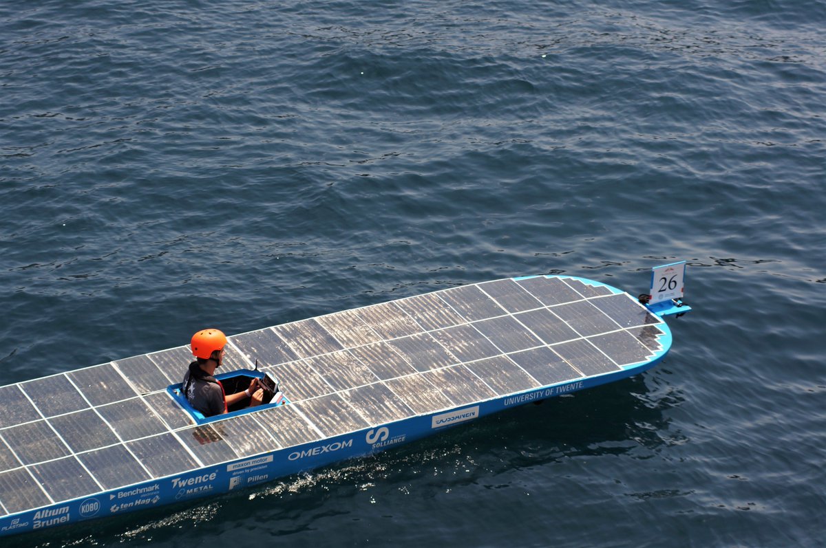 This morning we had the fleet race: racing as far as possible in 2 hours. After 1 hour however, the race was cancelled due to the weather conditions, which resulted in an 8th place.
Tomorrow at 10 we'll participate in the slalom.  Hopefully the weather conditions are better then!