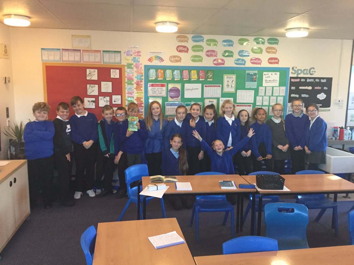 Y5OliveClass's tweet photo. Olive class 2017/18 https://t.co/CCs1YK4QPK