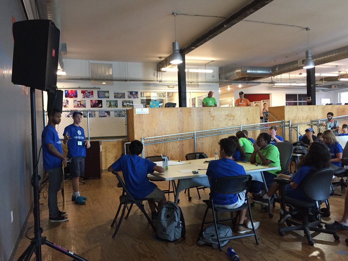 The pitches have begun! After meeting our startups at AlphaLab Gear, 27 students from <a href="/wvgse/">WVGSE</a> had 30 minutes to create and pitch their business ideas <a href="/startablepgh/">Startable Pittsburgh</a>