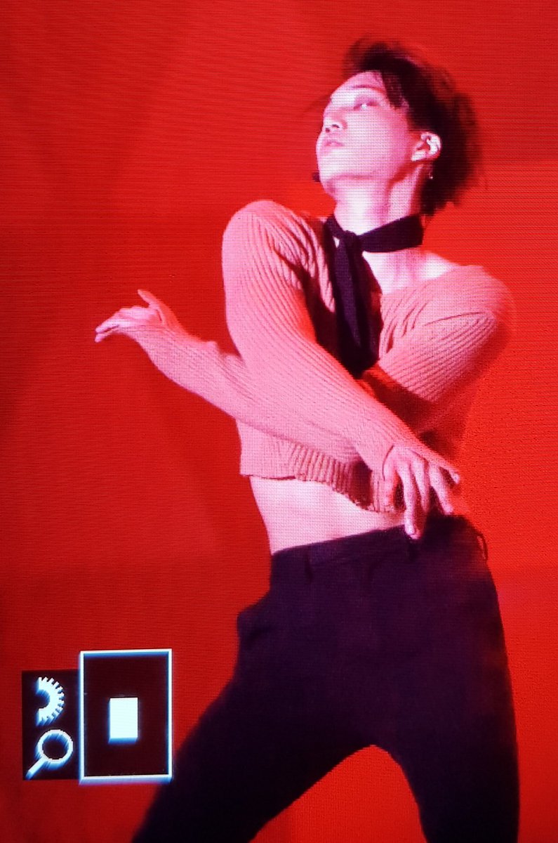 kai_n_kimjongin's tweet photo. 😫😫😫😫

#EXO #EXOPLANET ⁠⁠ ⁠ #TheElyXiOn_Dot ⁠⁠ #엑소카이 #종인 https://t.co/hCBnbiGcrF