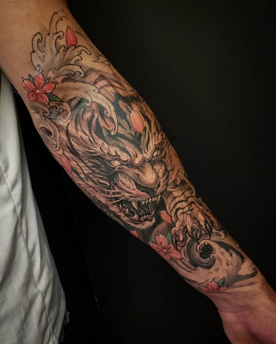 Creeping Tiger | Sakura tattoo, Tiger forearm tattoo, Forearm tattoos