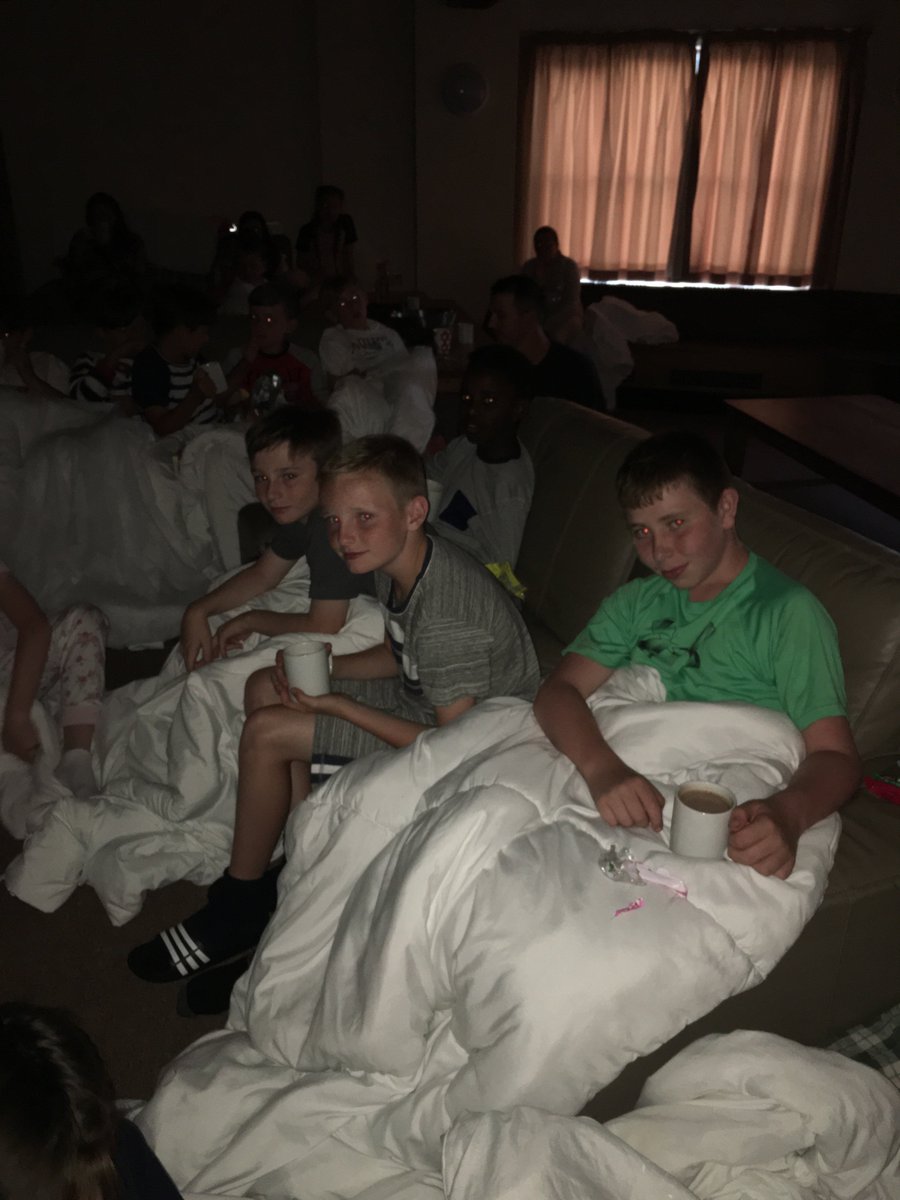 OLSSTweets's tweet photo. Movie night 🎬
#CHET2018 #popcorm #hotchocolate #cozy https://t.co/PVn7ZMZJq5