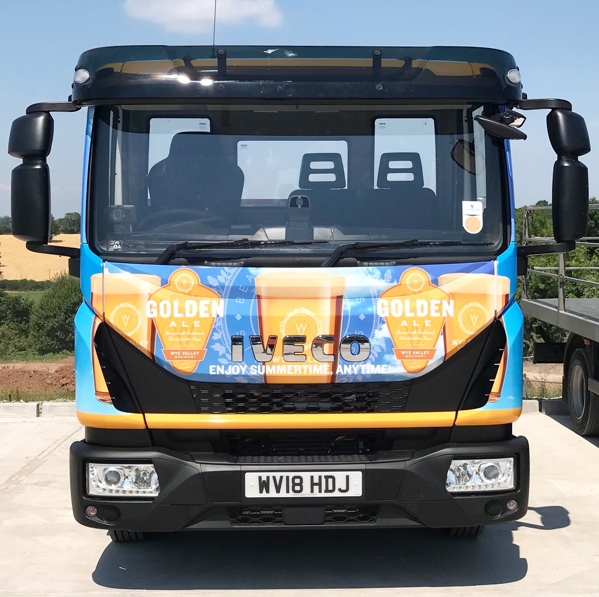WyeValleyBrew's tweet photo. Just when we thought we couldn’t feel any more summery, the latest addition to the fleet rocks up looking 👌😎☀️ #goldenale #enjoysummertime #anytime #truckwrap https://t.co/NSmDvnMp8A