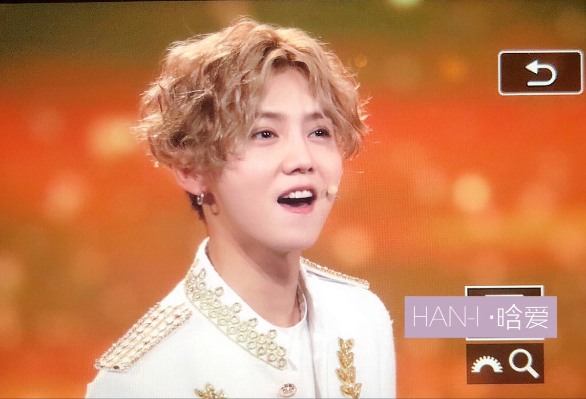 Prince #Luhan tonight 💖 
Cr.HAN-I / Minerva猫 / 陈赫工作室