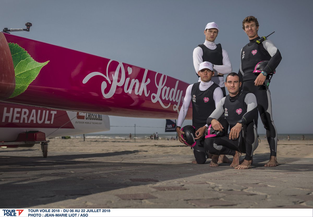 Good Luck à tous les skippers du <a href="/tourvoile/">Tour Voile</a> pour 17 jours sans répits et tout particulièrement aux Teams @la_boulangere et <a href="/Pinkladyappleuk/">Pink Lady® Apples</a> équipés du dernier-né ACTION-X3 👊 <a href="/crosscallmobile/">Crosscall</a> , partenaire officiel du Tour <a href="/tourvoile/">Tour Voile</a>