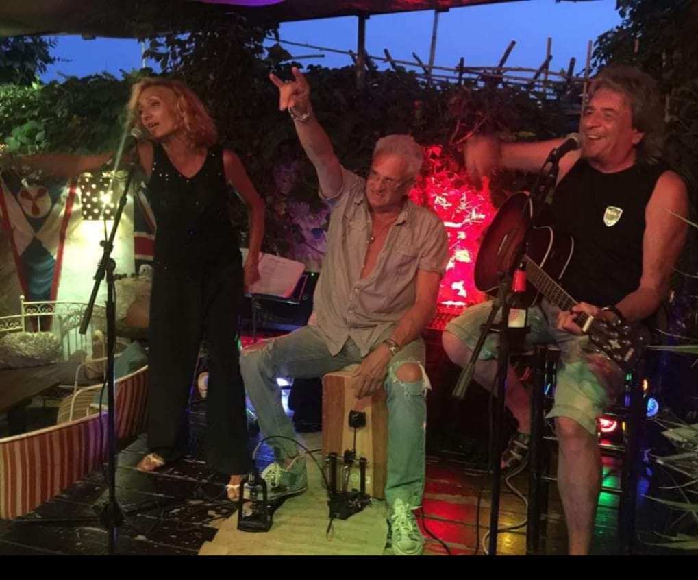 DreamerzIbiza's tweet image. GOOD AFTERNOON AND HAPPY WEEKEND TO ALL FROM #DREAMERZIBIZA !!!!! &amp;lt;3 
Buy Now ! #MonyMony #Upgarde #HolaIbiza #Grapewine all available at good digital stores like #iTunes #Spotify #Deezer #Amazon #Beatport
@DreamerzIbiza @HeinrichsInfo &amp;lt;&amp;lt;&amp;lt;