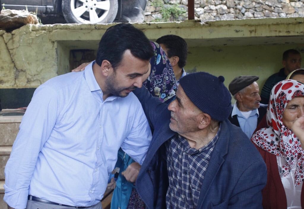 Rabbim birliğimizi ve dirliğimizi daim etsin. Cumamız Mübarek Olsun.
#HayırlıCumalar