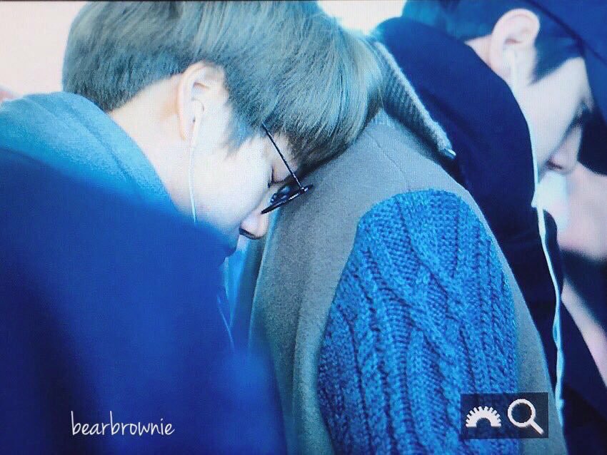 rulerofwind_sh's tweet photo. jongin’s resting area 😭😭😭❤️ https://t.co/UKLR9kEGVl