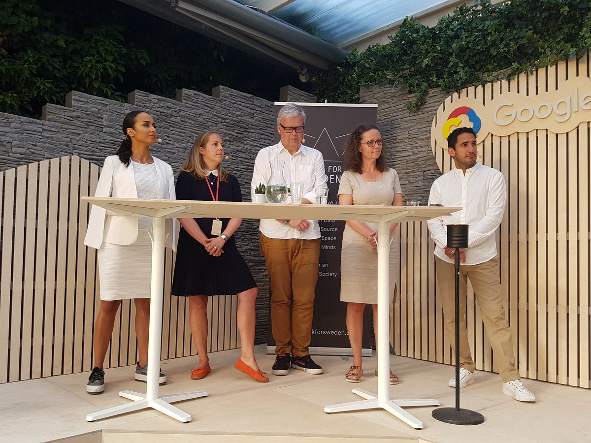 Honoured of having led the Digital Government Review of Sweden! These guys will translate the recommendations in better services, value and results for the Swedish citizens! #Almadalen2018 #googlesession