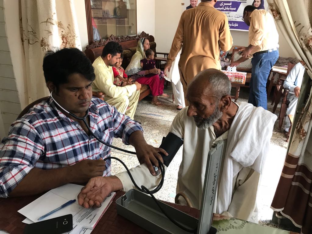 fhrpk's tweet photo. Alhamdulillah! A very successful Free Medical Camp was organised by Foundation Hospital Rajana at Chak 247 GB.
Total of 179 Patients visited and were provided Free Medical Check up and Free Medicines.
@SarwarFoundati1  , @ucarefoundation , @pakfoundation https://t.co/aqF6NEGhVb