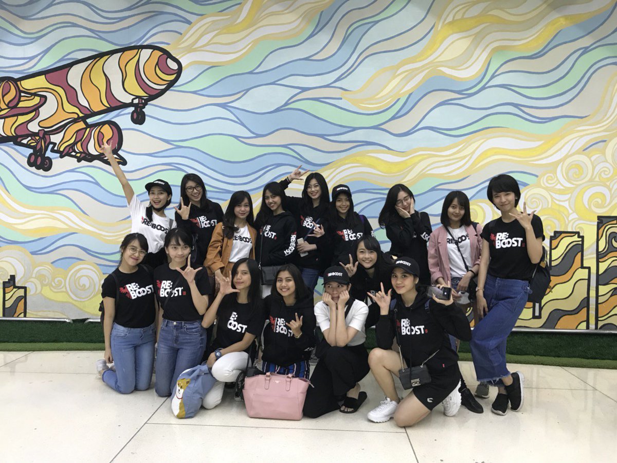 JKT48CircusSLO's tweet photo. Team K3 udah siap nih mau berangkat untuk JKT48 Circus. Kota pertama adalah Semarang.. lalu Jogja, dan Solo!
Gaksabar ketemu semuanyaaa! REBOOOSTTT! See you💙💛 -🐞 https://t.co/ENkf9cwVOQ