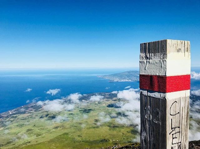 AzoresWhatElse's tweet photo. Photo By @zanape - Beautiful and wild archipelago
#pico #azoresislands #saomiquel #nature #travel #traveling #instatravel #picoftheday #photooftheday #green #instagirl #daybyme #dnesletim #wild #floral #island #adventure #hitchhiking #trekking #top #tr… https://t.co/JuUqJ00non https://t.co/BGhkFvVIjf