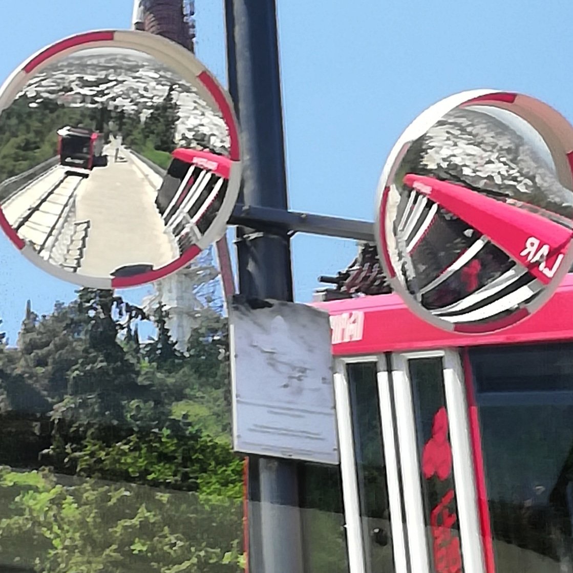 Looking back 🙄 at Tbilisi
#tbilisifunicular #funicularrailway #mtatsminda #mtatsmindapark #panoramicviews #mirroredreflections #tbilisi #georgia🇬🇪 #wanderlusting in the #caucasusregion of #eurasia