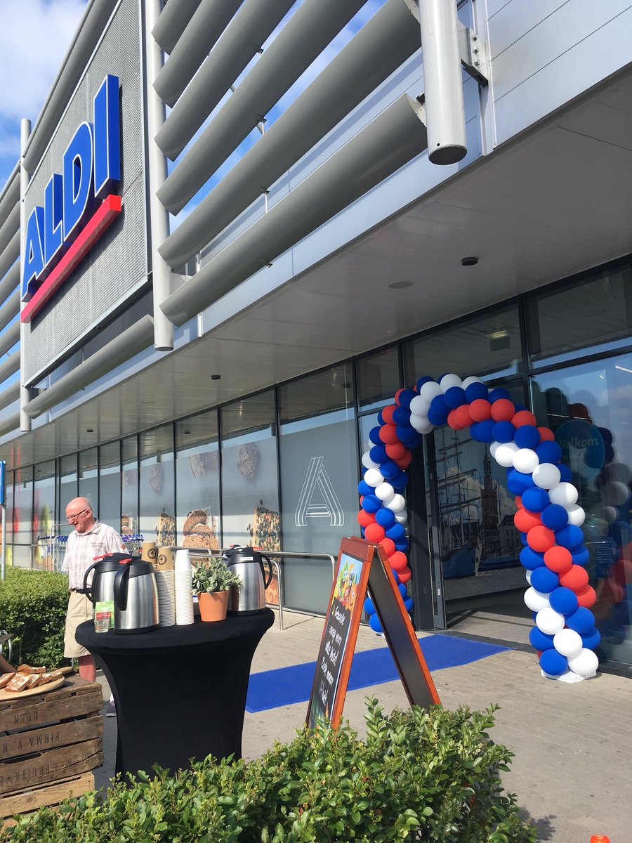 Aldi Melmerpark feestelijk heropend. #afbak broodafdeling