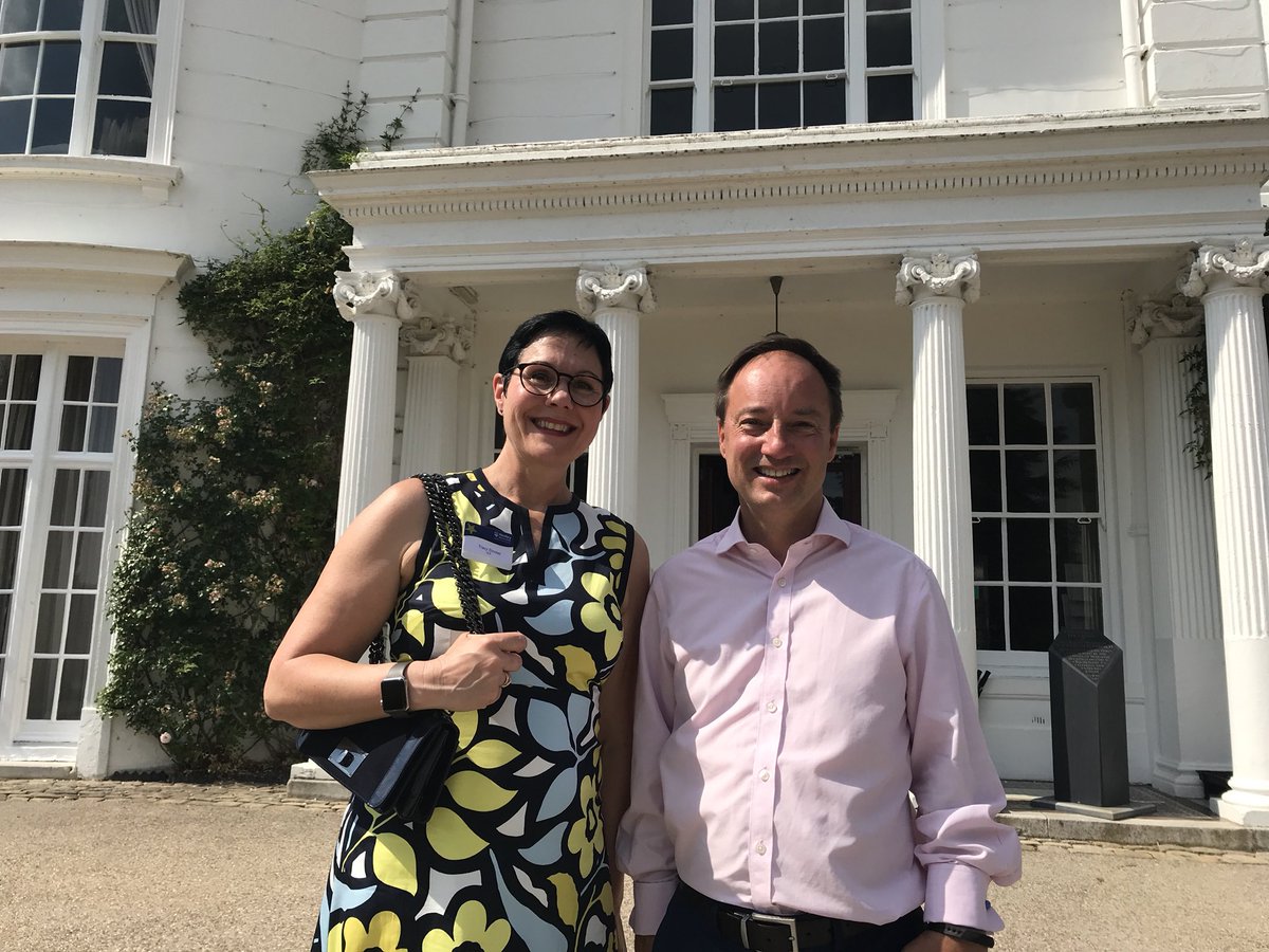 tracythecoach's tweet photo. A fantastic day yesterday with Henley Business School and the pleasure of presenting a certificate for ICF Accredited Coach Specific Training to Steve Ludlow and Jonathan Passmore marking a great collaboration to bring ICF accredited training into the University. https://t.co/dITEhIZrQL