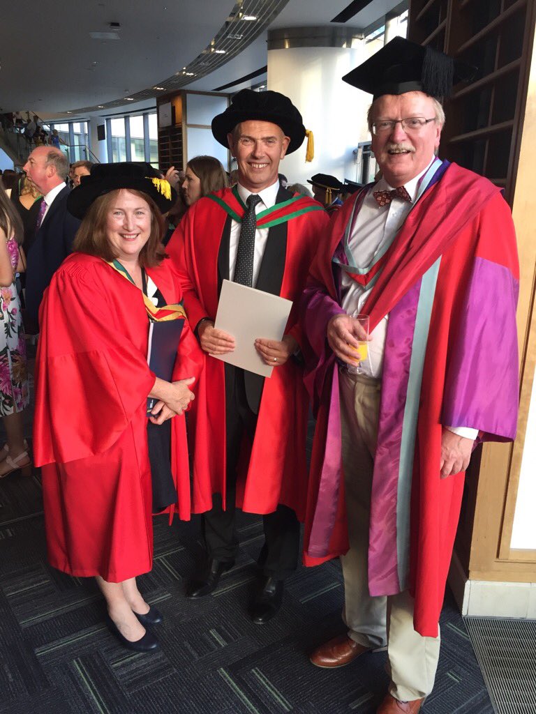 PatriciaGillen2's tweet photo. #proudofu Leonard McCammon Doctor of Medicine #inhr #patriciagillen2 #professorplay #mfir https://t.co/7bMvRlePdV