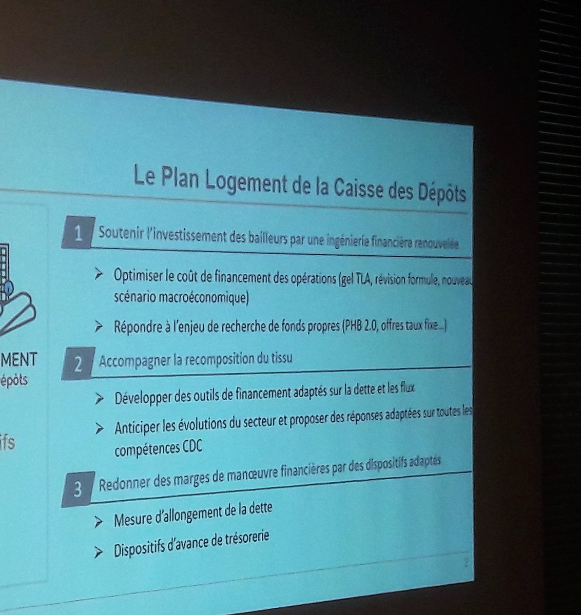 BdT_PDL's tweet image. En direct de @BdT_PDL, matinée d’échange avec les DAF des bailleurs
sociaux @paysdelaloire  présentation @BanqueDesTerr , loi ELAN , #Logementsocial,  signature électronique #Transitiondigitale.