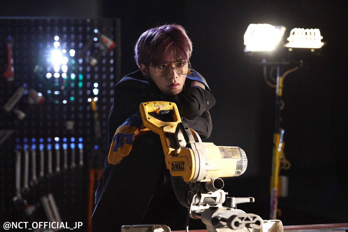 NCT_OFFICIAL_JP's tweet photo. 『Chain』MV Shooting Making
#YUTA

#NCT127 #Chain https://t.co/CSQq6S9JAl