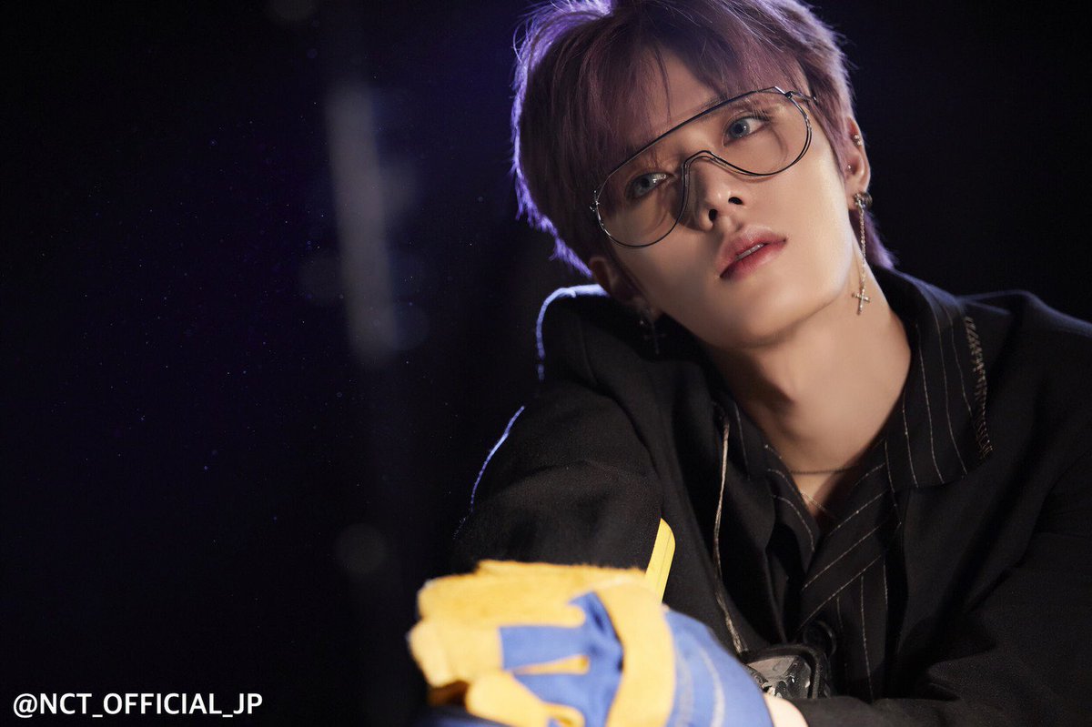 NCT_OFFICIAL_JP's tweet photo. 『Chain』MV Shooting Making
#YUTA

#NCT127 #Chain https://t.co/CSQq6S9JAl