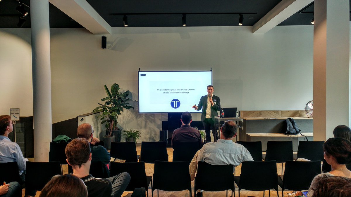 Hannes from <a href="/dhemds/">hemdschneider.de</a> talking about 3d-scanning and #fashion at #iotbrunch at <a href="/dataspaceberlin/">DATA SPACE by SAP</a> #berlinfashionweek