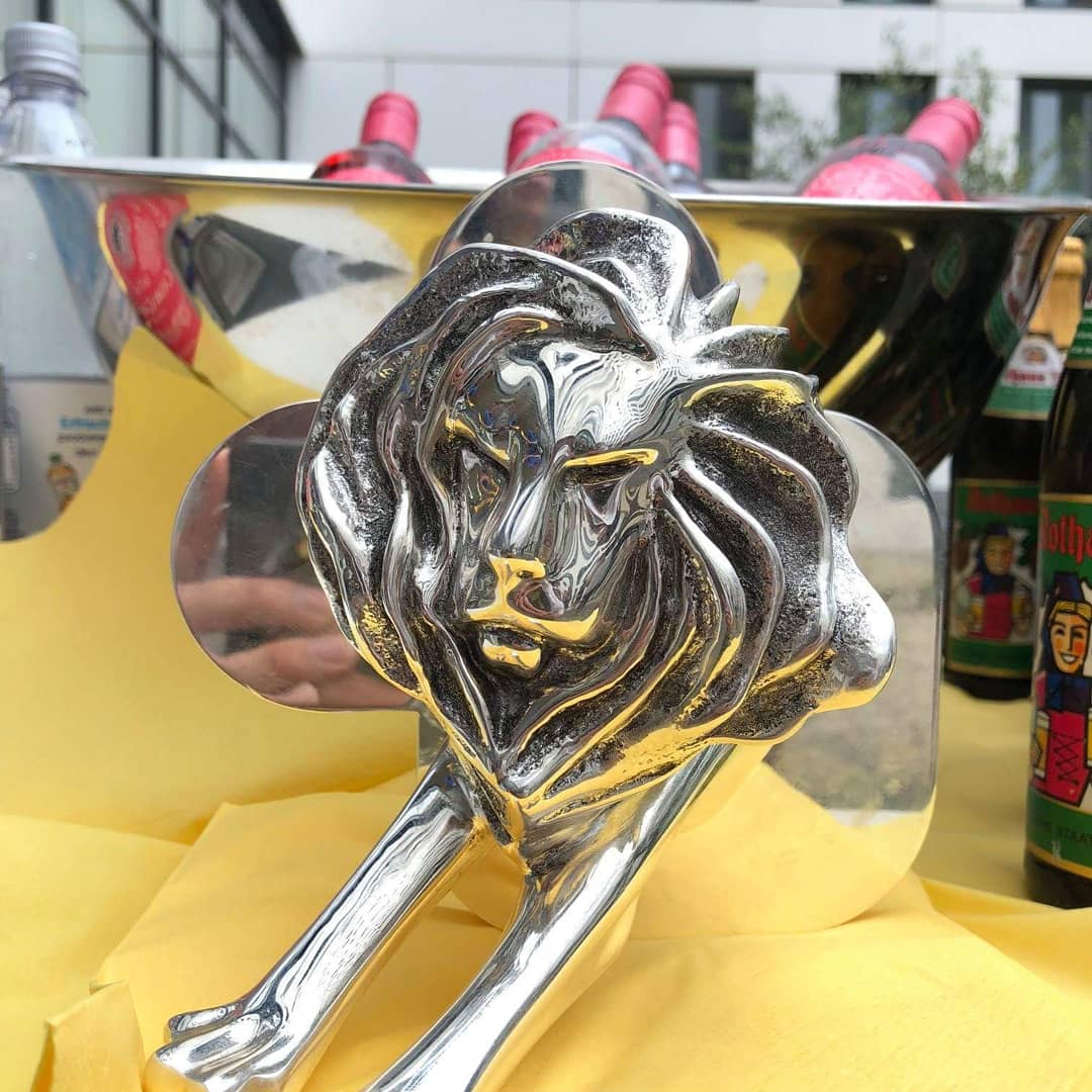 saatchi_germany tweet media