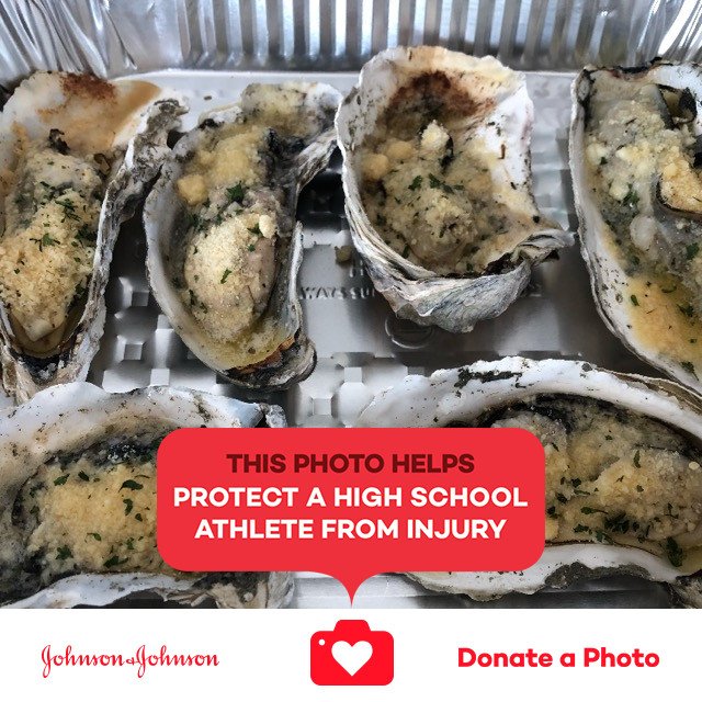 reid_takano's tweet photo. @hata_d8 @fwatad8 Oysters a la Drago's... July 4th grinds... #nomnoms #LickYoScreen #jnj @donateaphoto  https://t.co/subITX1iQ1 https://t.co/UqbveMcsn8