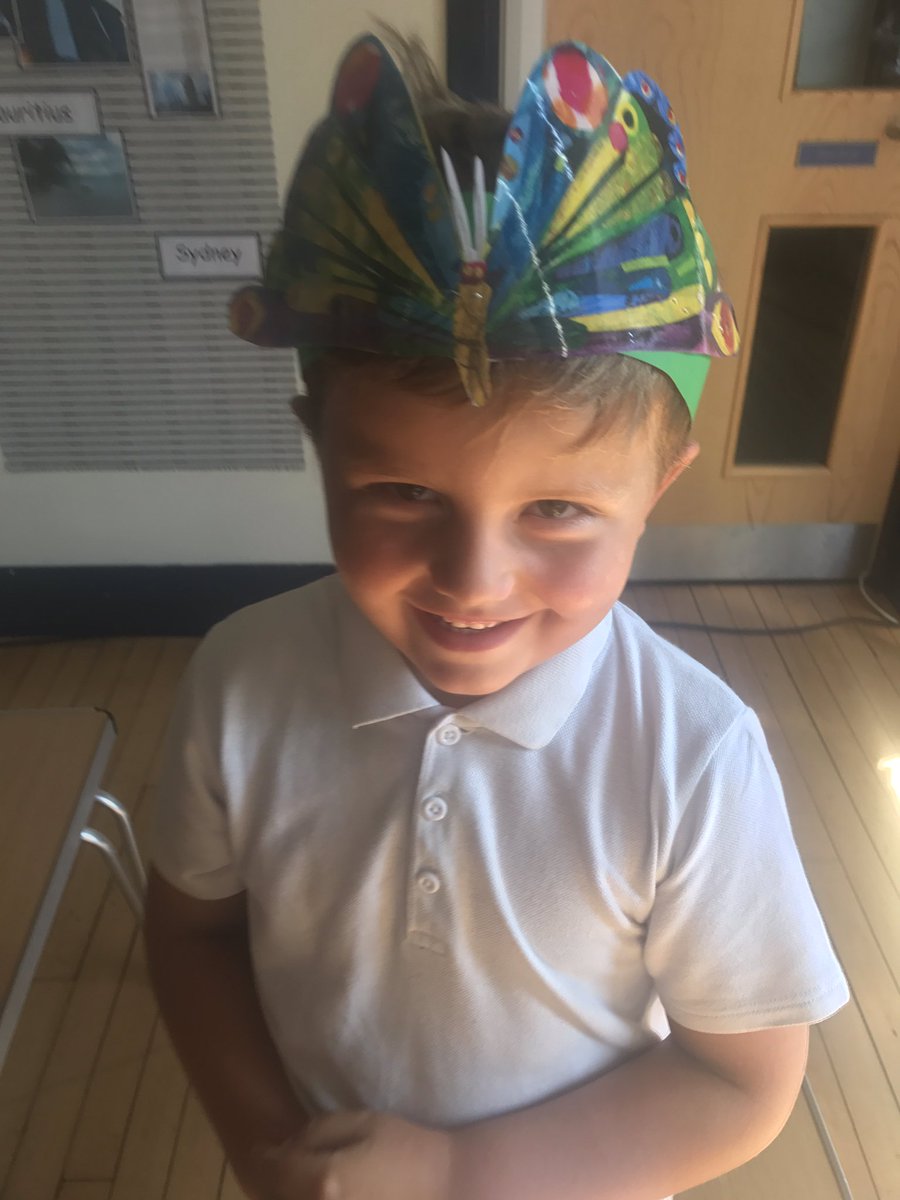 OldaleKaren's tweet photo. Super proud of Kaiden in assembly and well done to all reception ~ they all did amazing!!@BarntonMrsWills @BarntonMrsW https://t.co/U98wUUhDB7