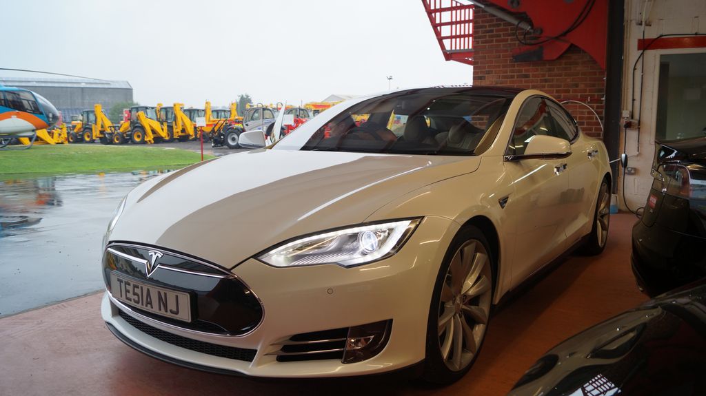 Travel In Style, No Matter The Location, Hire Your Tesla from us Today from our Sister Company, EVision Electric Cars: buff.ly/2sXO72V #tesla #electric #hire #carhire
