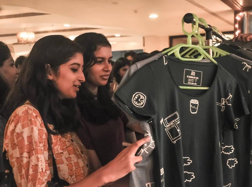 Our Didi’s and Bhaiya’s loved the tiny doodles made by our Big Little Artists🤗

#art #education #tshirt #madeinanchildsmind #teach #students #ngo