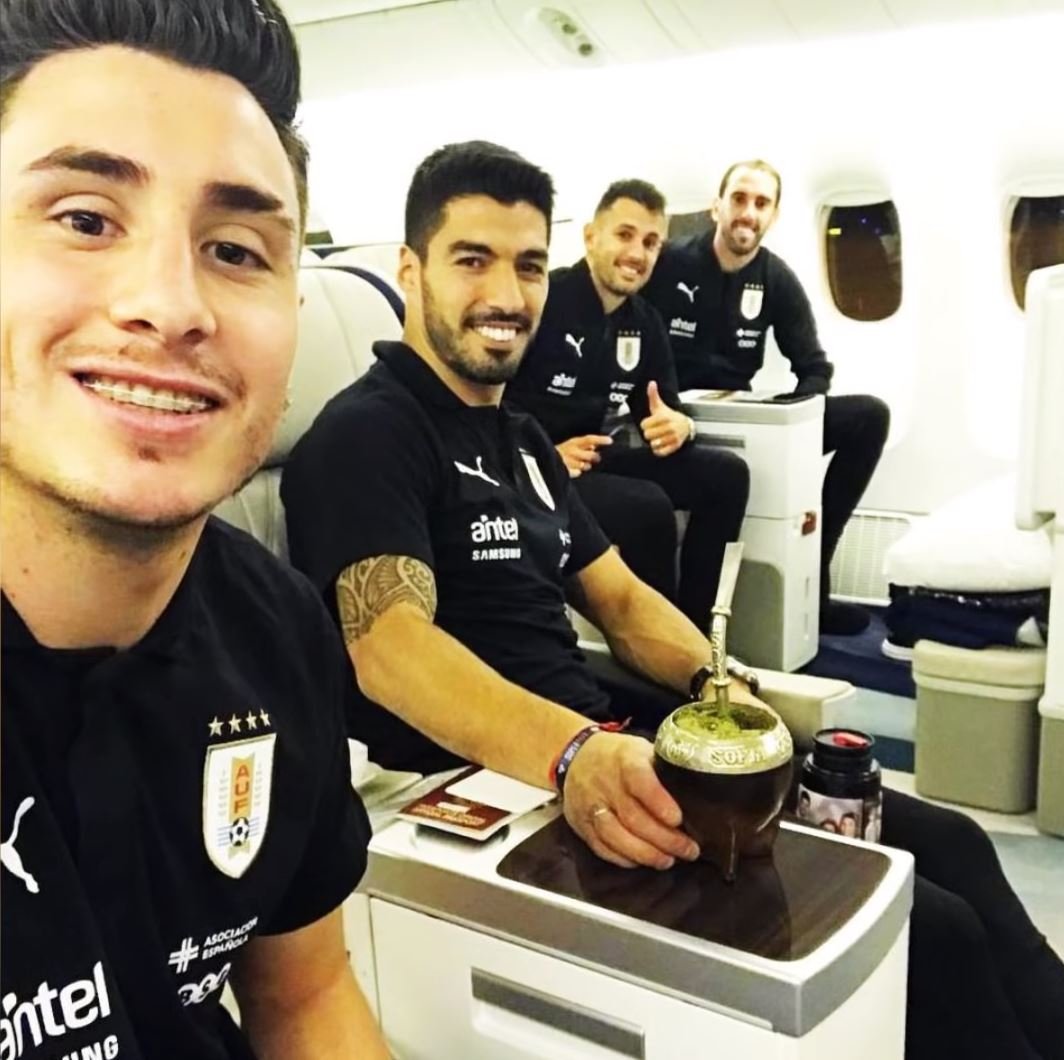 #Mate is an important social &amp; cultural part of life in Uruguay &amp; Argentina. The tradition has caught on! A great little video
bit.ly/2Nv6Awh

#yerbamate #yerba #teabreak #culture #argentina #uruguay #football #mundia #secretweapon #quarterfinals #energy #caffeine