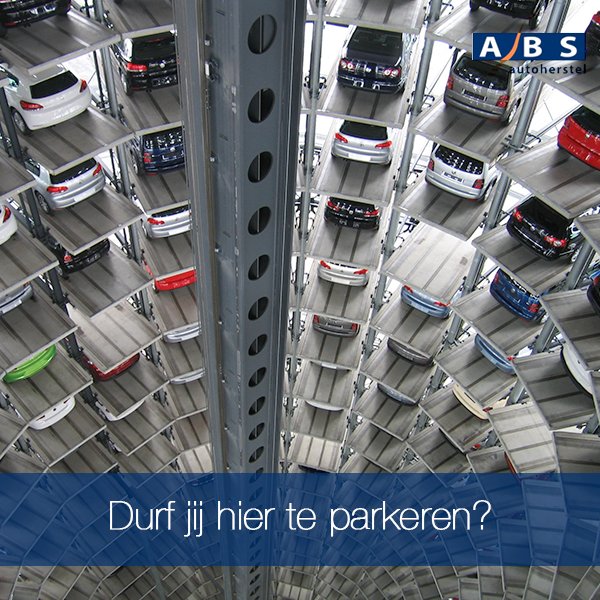 WOW deze #parkeergarage is #hoog 😲! Zou jij hier #durven te #parkeren?