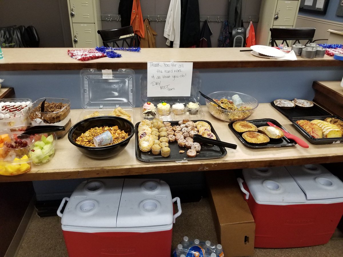 BobbySHD's tweet image. D33 day MET taking care of the A-Team at 2743!! Thank You!! Mmm mmm @brendan_m_burke @PaulMemSouth @LakeOrionTHD @MetDivia