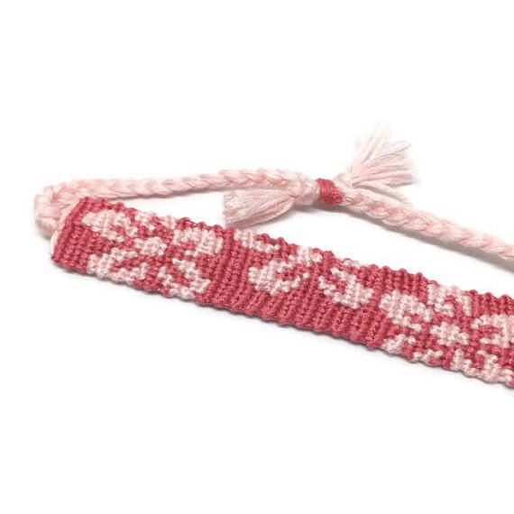 craftsbyd's tweet photo. @victoriatilley5 You can get great quality cheap bracelets at https://t.co/j4siCCIIs3! 😊💜 https://t.co/IG6QtZo6D7
