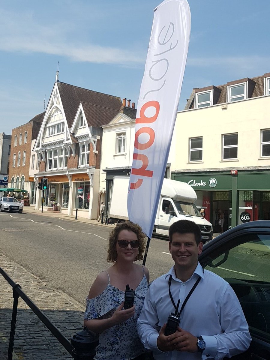 SHOP SAFE in Dorking High Street outside Lloyds Bank, today till 3pm.  If you are a business/shop and are interested in getting a radio come and have a chat with Elliott from @radtechgroup and Charlotte from @DorkingPartners.  #PCSONewman