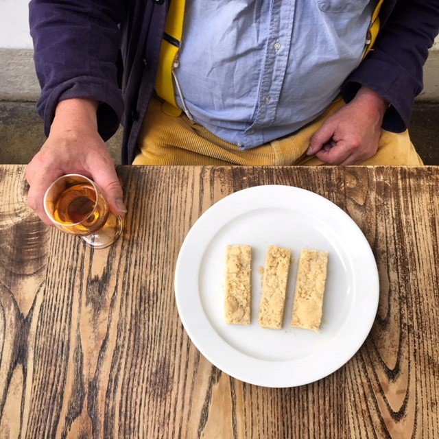 SJRestaurant's tweet photo. @Mr_St_JOHN's elevenses today: Shortbread &amp; Whisky. "It has an eternal cycle – a bite of shortbread, then a dram of whisky, a bite, a dram… and so on. It keeps the universe in balance". A change from seed cake and madeira, a happy morning, a good @TheGlenlivet #captainsreserve. https://t.co/K9vWZh6bfO