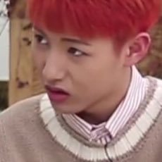 런:핸드폰 깨졌는데 변상해 주세요
젠:이어폰끼리 걸려서 서로 핸드폰이 떨어지는 상황에 저는 민첩하게 잡은 거고 그쪽은 떨어트린 겁니다. 전 법적으로 문제 없어요. 순발력 좀 키우셔서 다음 번엔 잡으세요.
런:다 맞는 말인데 뭔가 재수 없네; 알겠습니다
젠:민첩한 하루 되세요.
런:알겠다고ㅡㅡ